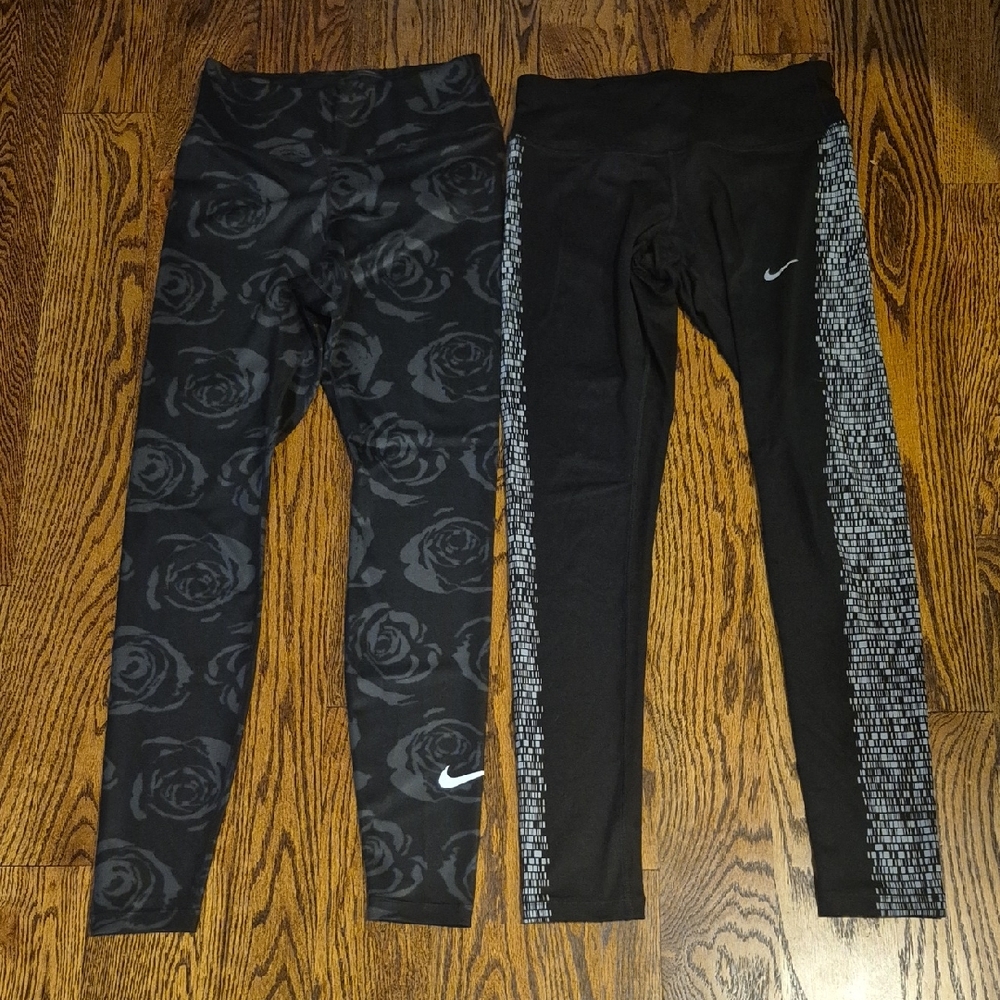 NWOTs 2 Women's Black Rose and Side Print NIKE Leggings